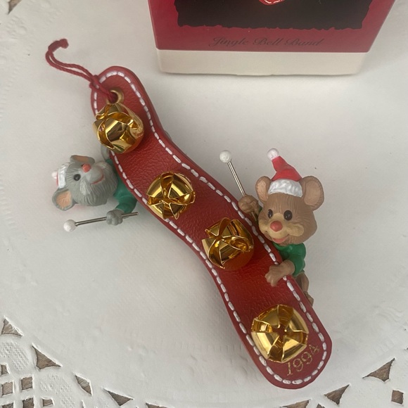 🎄 HALLMARK “JINGLE BELL BAND” KEEPSAKE ORNAMENT. DATED 1994. RARE & RETIRED. - Picture 6 of 8